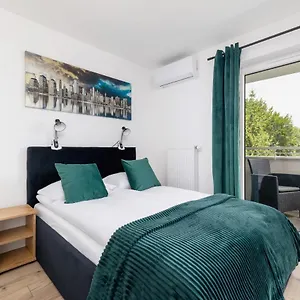 Stylish Klemensiewicza In Cracow By Renters Apartament Kraków
